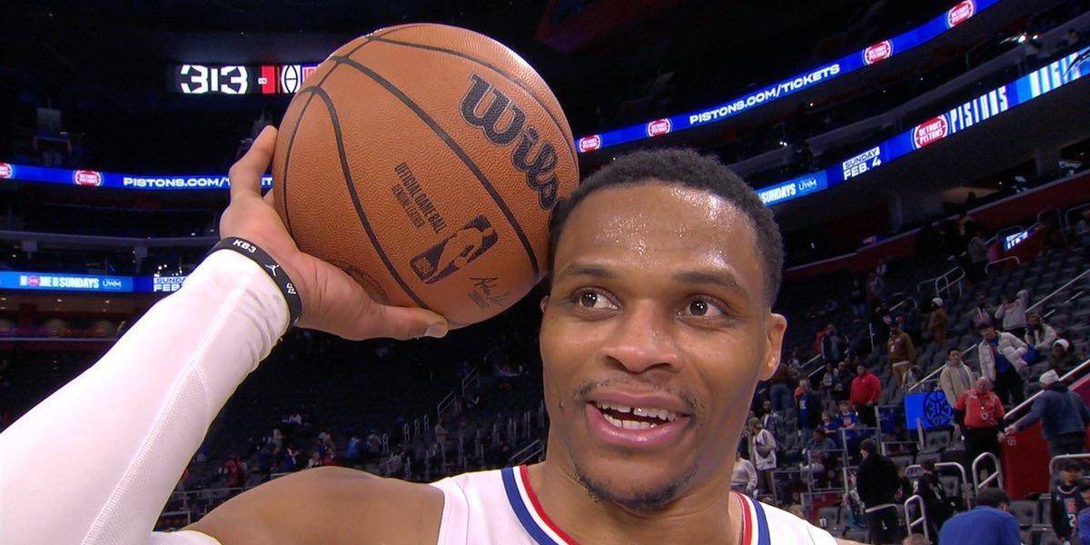 一成就比肩詹姆斯 获得比赛用球直言感恩_里程碑_球员_历史