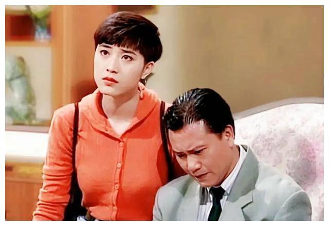 《巨人》由万梓良,陈玉莲,陈法蓉,林俊贤和张卫健等主演.