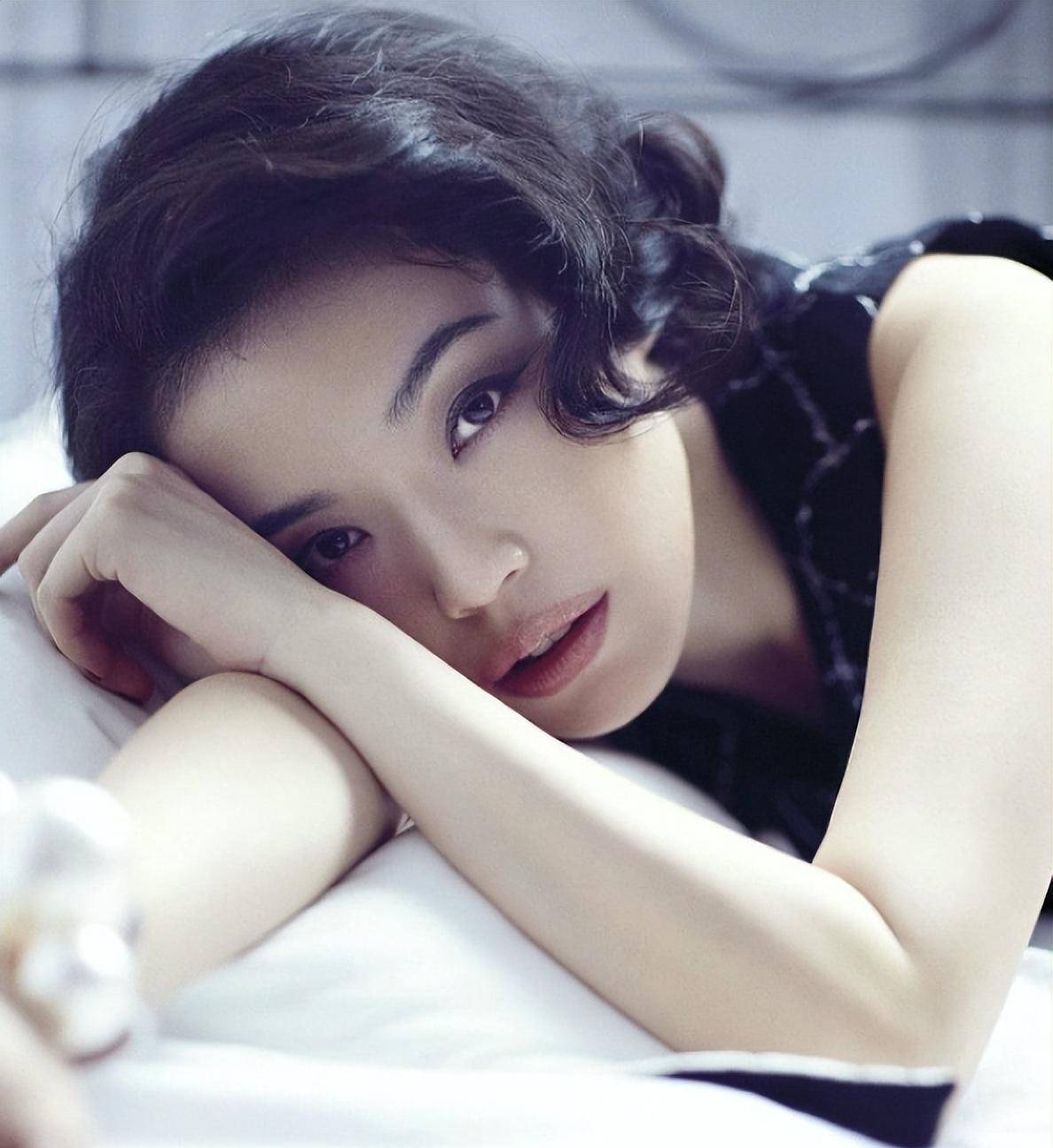 善恶终有报,47岁的"不老女神"舒淇,已经走上了另一条_