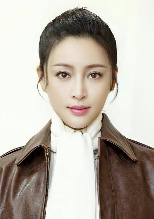 这身材太性感了!甘婷婷写真赏_美貌