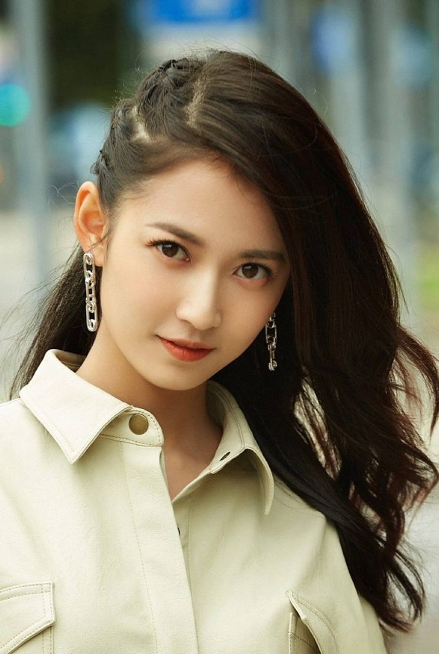 31岁陈钰琪,性感得让人着迷!_表演_挑战_才能