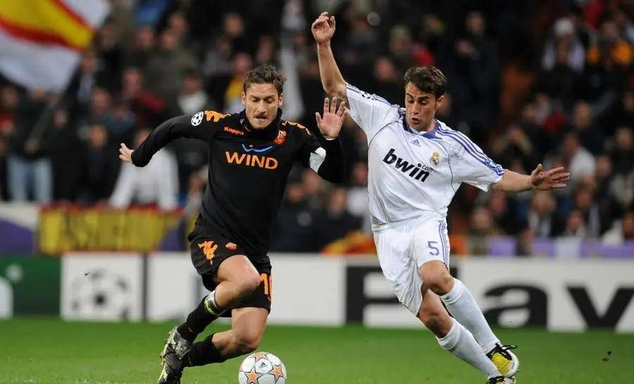 英格兰之夏世界杯传奇聚首 五大米兰名宿将参赛_比赛_球员_巴西