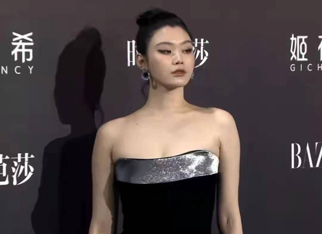 奚梦瑶胖到认不出来!