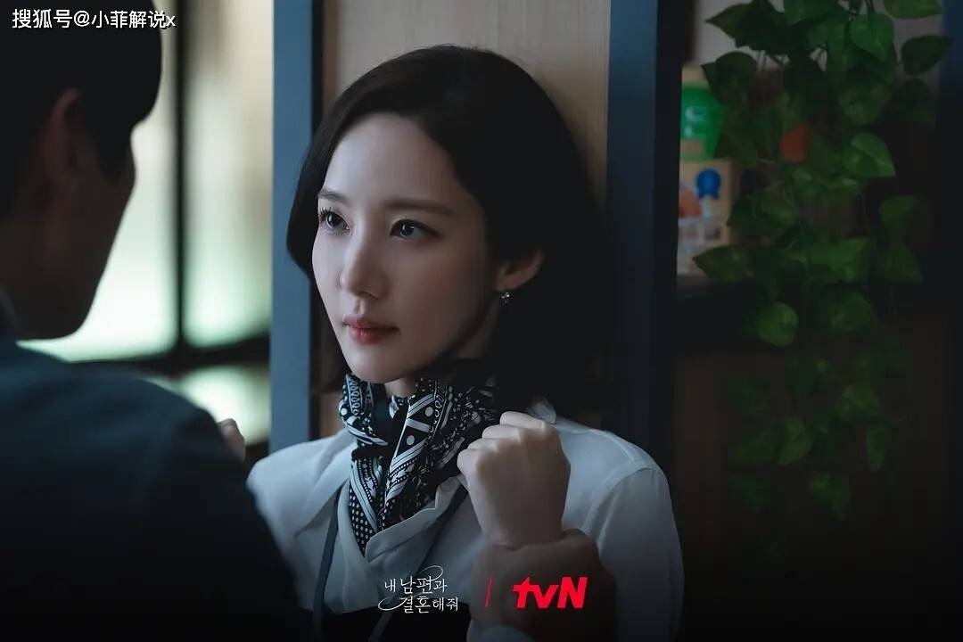 近期热门韩剧《低谷医生》《杀人者难堪》好看,《和