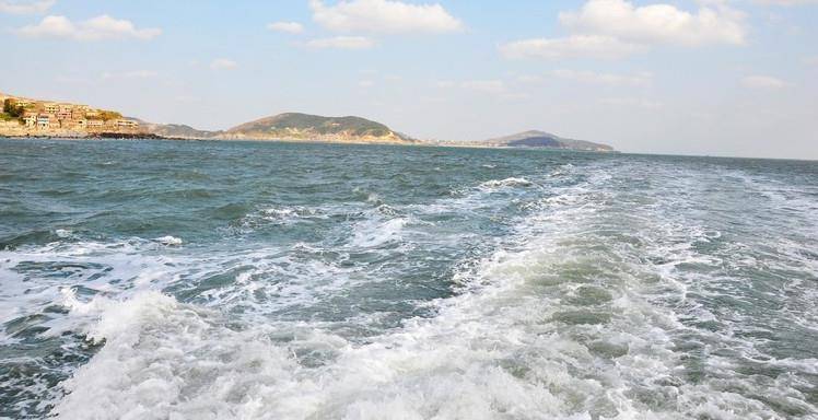 福建有个东海仙境,传说有仙人居住,每年夏天还有罕见金观音奇景_井底