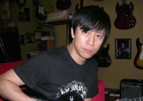 中国娃》,《健康歌》,《火火的北京》等众多在当时大街小巷传唱的歌曲