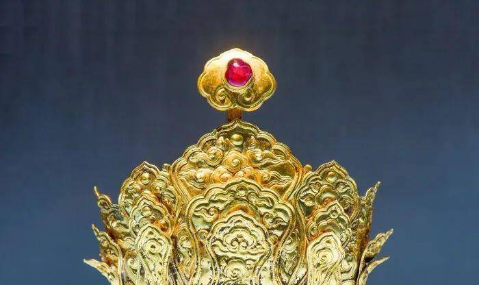 明代顶级豪门"沐王府",家族墓葬出土国宝镶宝石金冠,惊艳世人
