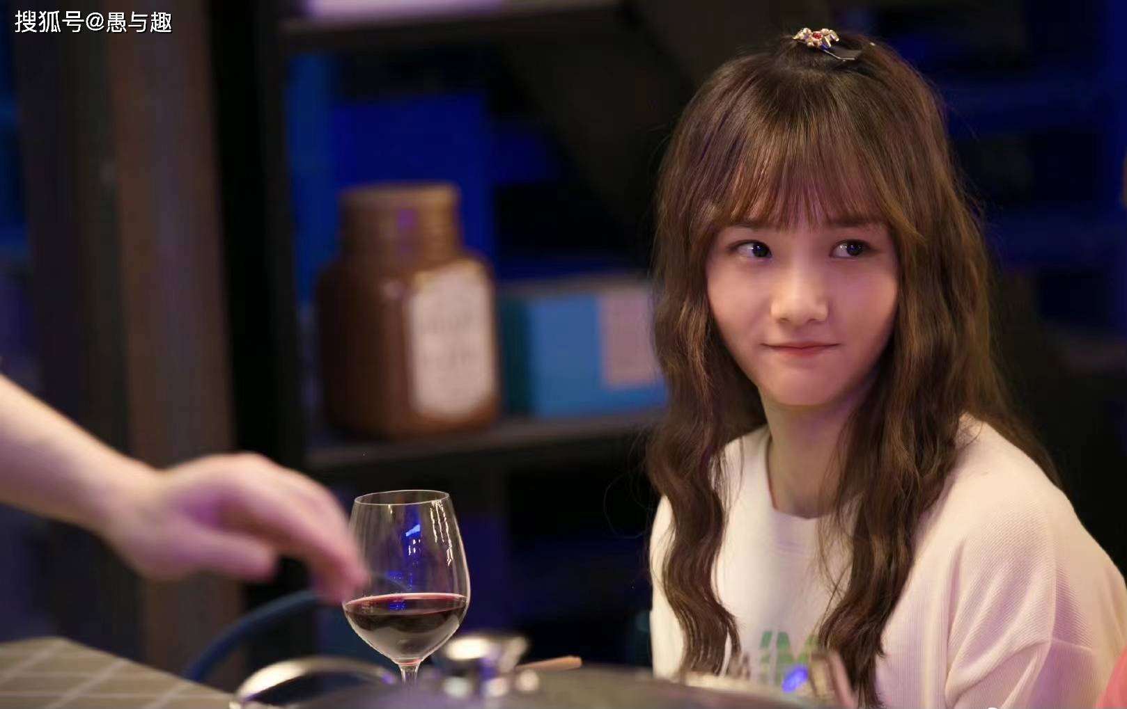 贾乃亮 乔欣《创想季》开播,没被男主油腻到,却被女主们惊艳到_观众