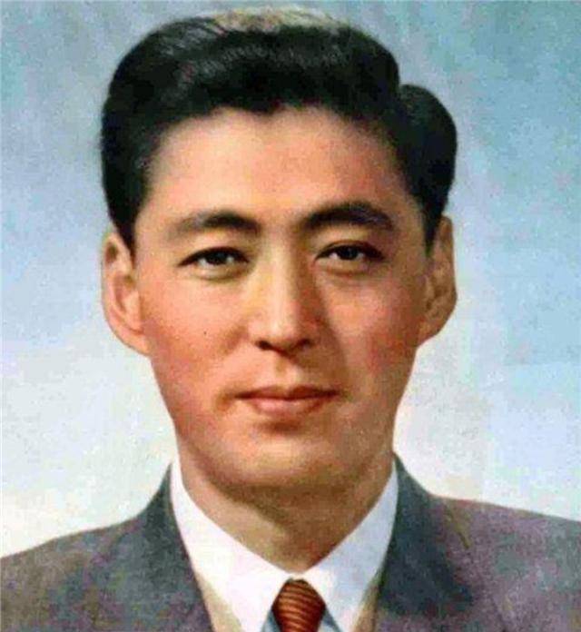 《红日》沈军长张伐,曾半年内连拍7部电影,决不给孩子走后门?