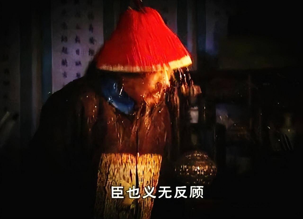薛中锐老师的表情凝固,内心估计是五味杂陈.