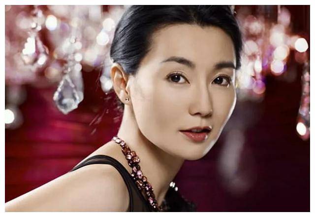 张曼玉:华语影坛的璀璨之星,妖娆风华,震撼演技._角色_梦想_实力派