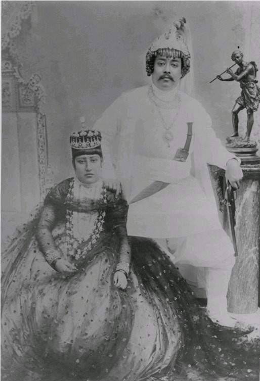 尼泊尔王后不育,国王娶"女奴"并封其子为新王,葬送国运108年_大王