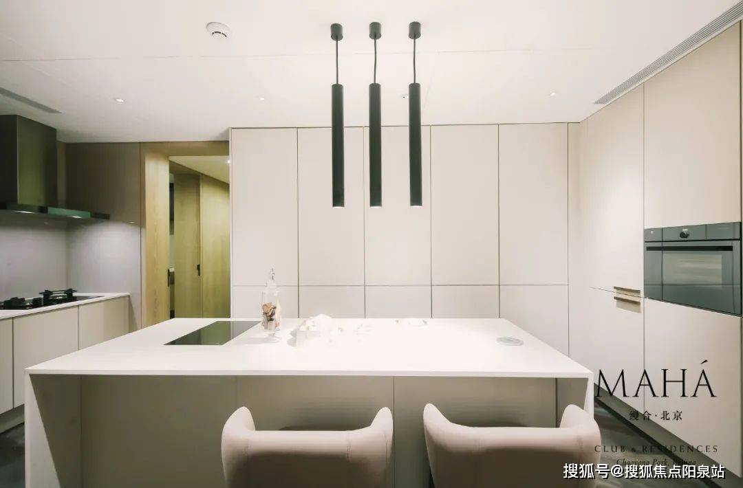 有变化,这就不只是增加一张床,更多是房间线路设计和空间功能的调整