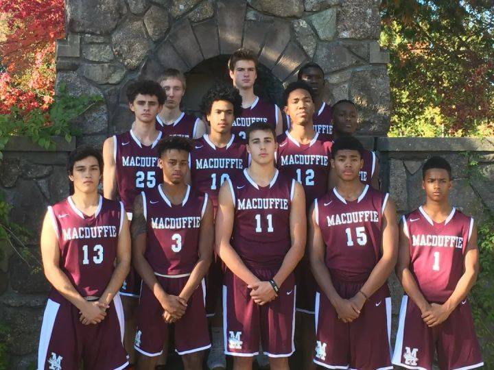 柯尔沃学院(culver academies)柯尔沃以马术和军事化管理闻名,被誉为"