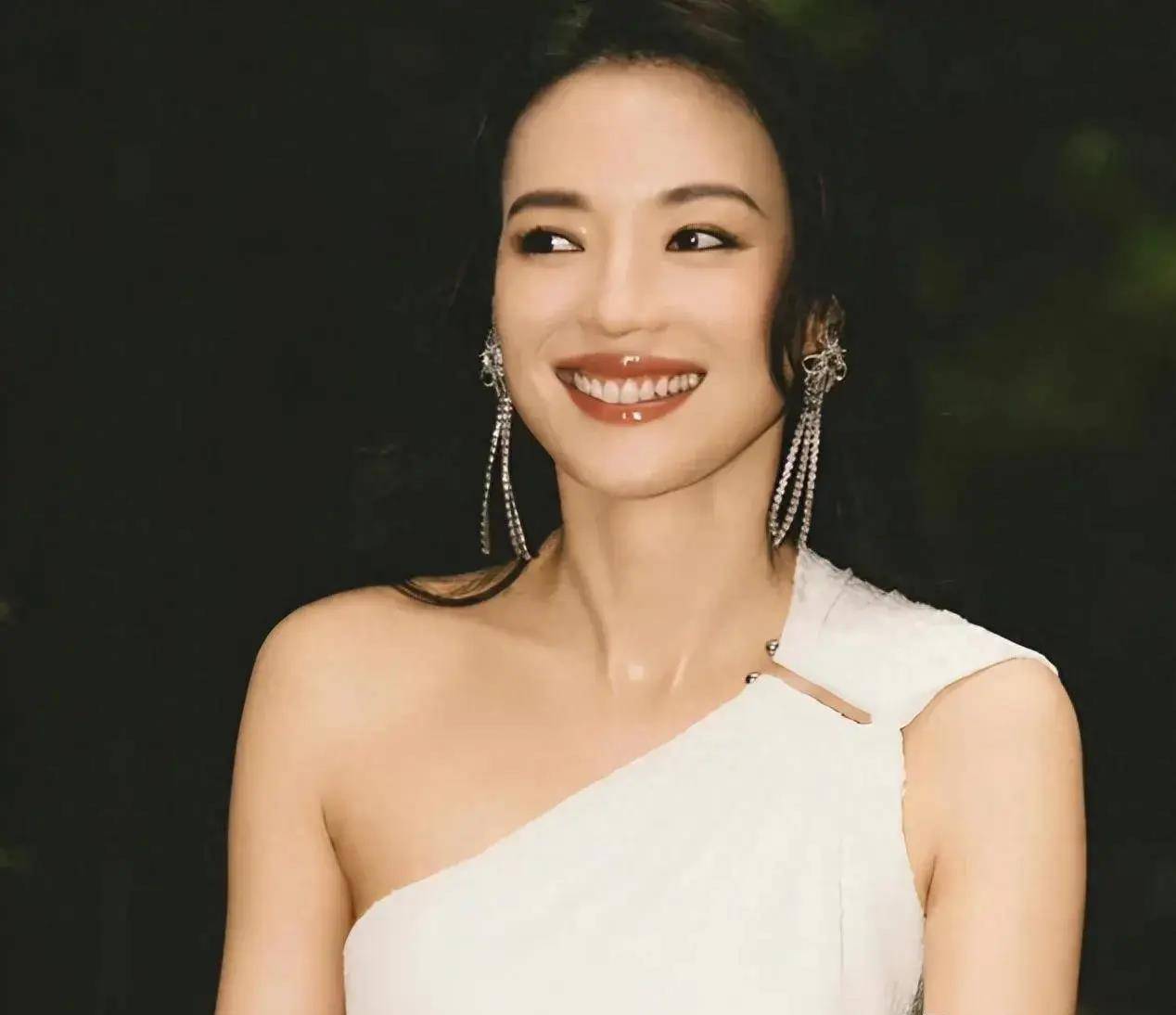 如《灵与欲》《色情男女》《最好的时光》《非诚勿扰》等等.