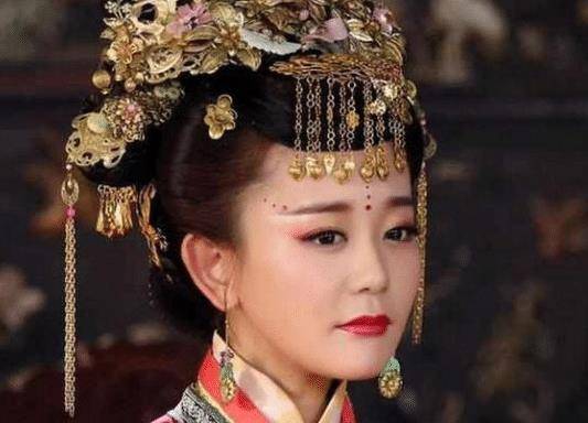 朱元璋突然将岳父一家赐死,6年后才说出罪行,朝廷上下人心惶惶_胡美