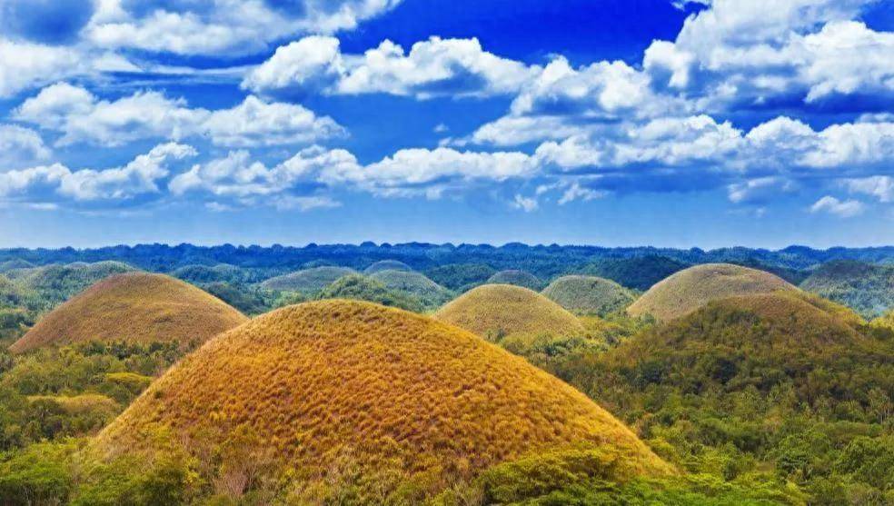 独特圆锥形山峰,多彩石灰岩土壤,菲国巧克力山能否保持住神奇?