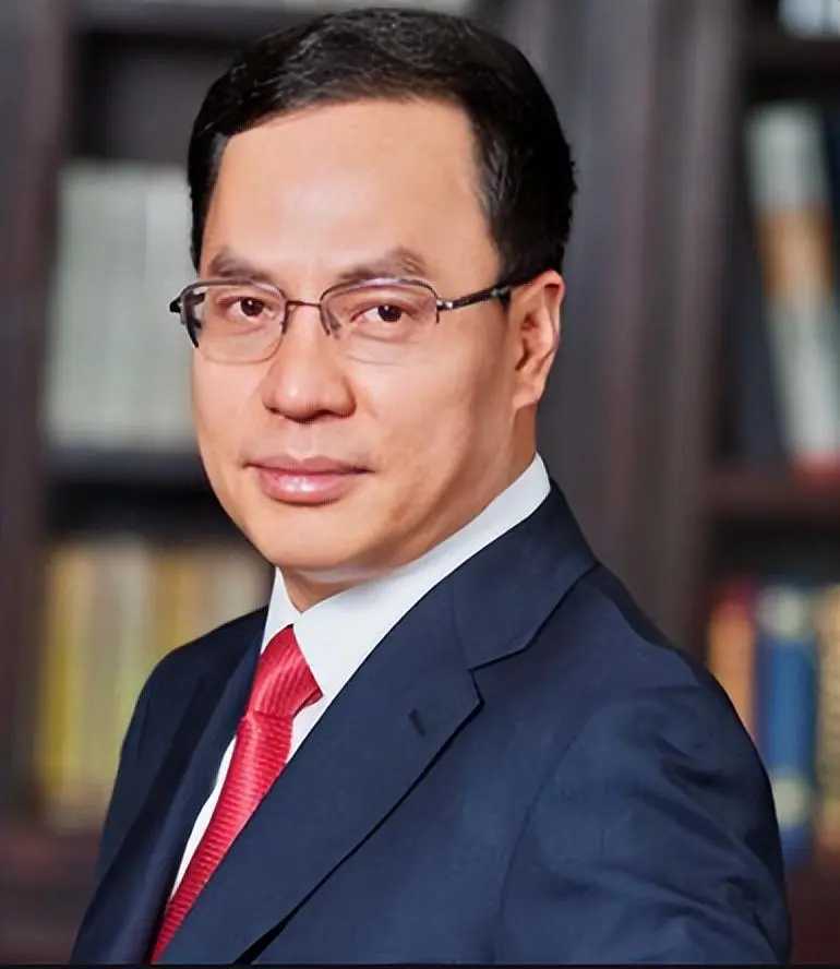 昔日首富李河君:从1655亿巅峰跌落至"失信被执行人"_汉能_二次创业