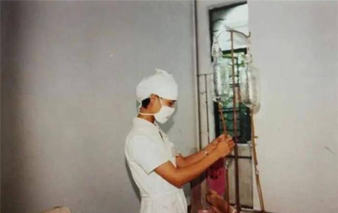 95年东莞殡仪馆一"女尸"离奇复活,11年后来报恩,已经成大画家_陈翠萍