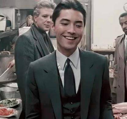 尊龙的晚年过的如此孤独,一生无儿无女,居然是因为爱国毁了他_电影