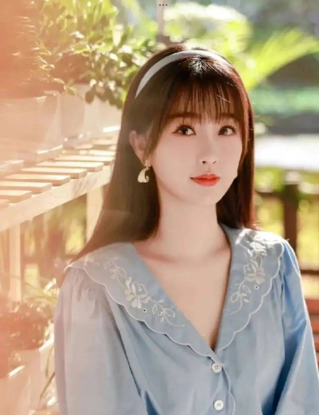 虞书欣写真曝光,清新甜美演绎梦幻仙子,美到让人窒息!