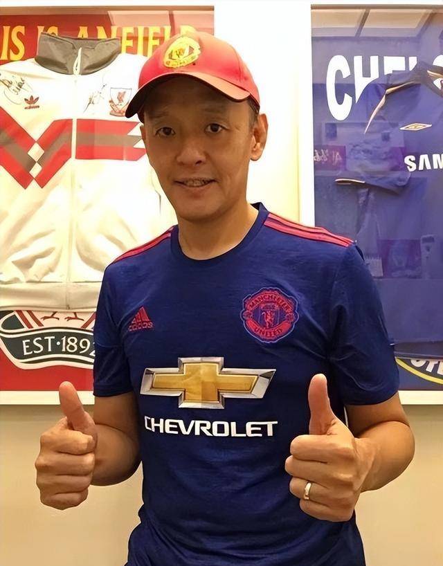 后来靠头脑吃饭的讲波佬何辉,如何将讲波说成艺术的_许辉_解说_的足球