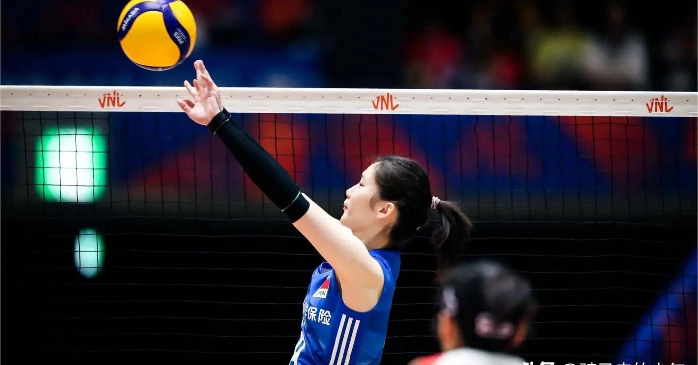 蔡斌或将与朱婷,倪非凡,徐晓婷三人选一!_联赛_中国女排_丁霞