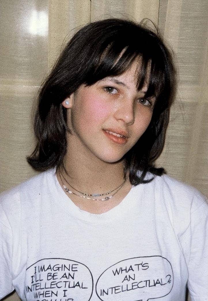 "不老女神"苏菲玛索:3段感情不婚,多次展露照样受欢迎,潇洒_安德烈