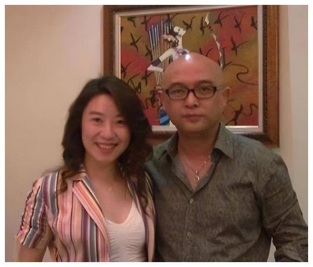 孟非别出新发展,逐渐淡出主持行列,转战璀璨另一道路._节目_投资_直播