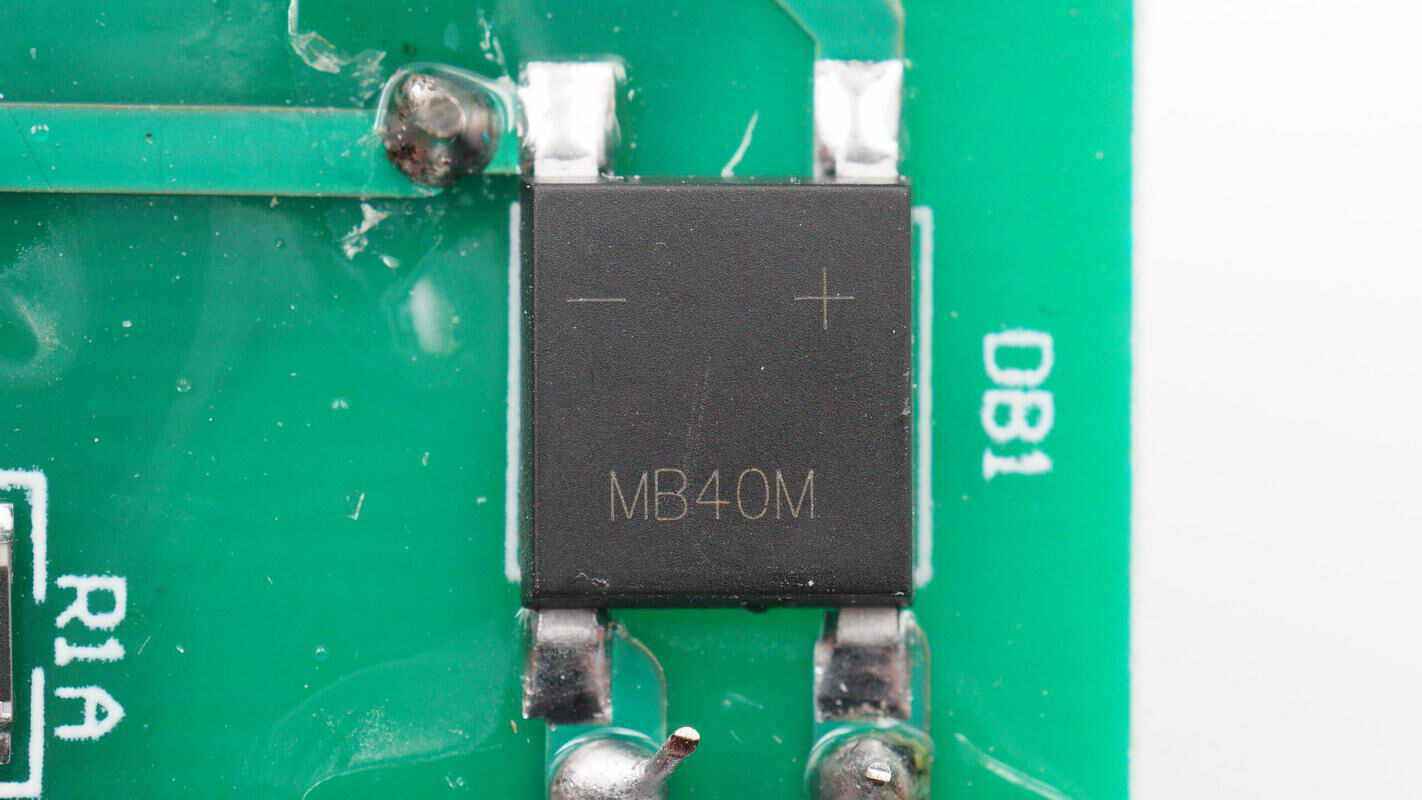 初级主控芯片来自茂睿芯,型号mk2687,这是一颗pd专用pwm芯片,其110v