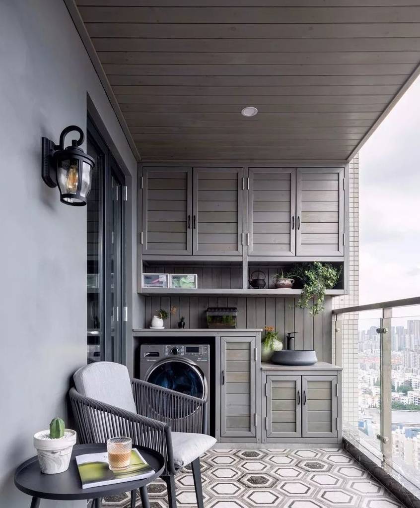 原来阳台地砖这样铺才好看,难怪越来越流行,后悔知道太晚!