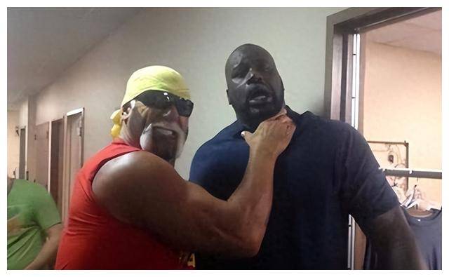 奥尼尔太壮了,合影会尴尬,别跟他合影!_肌肉_身材_泰森