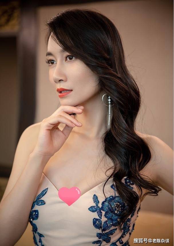 "坏女人"温峥嵘,太有韵味了!_魅力_身材_生活