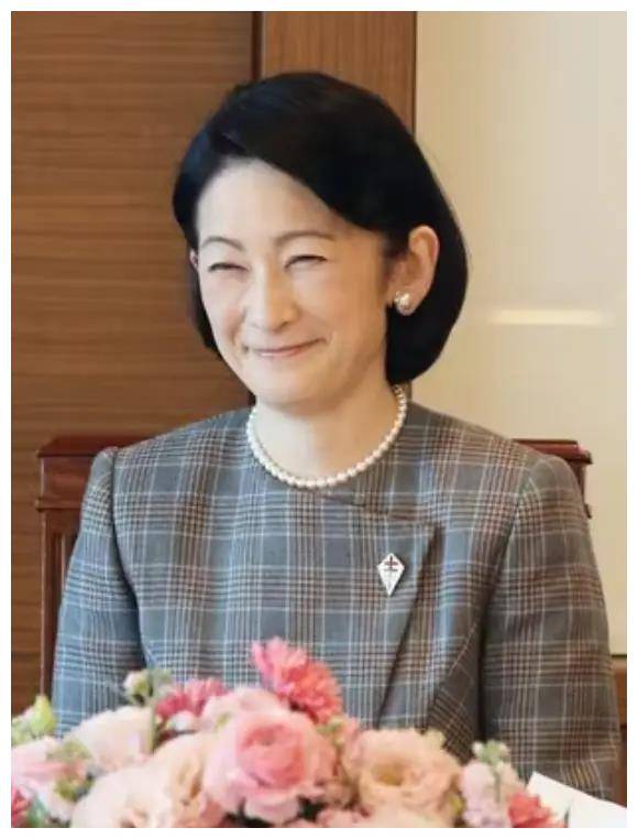 日本爱子公主试图通过婚姻逃离王室, 驸马是精英帅哥?_工作_公务_因为