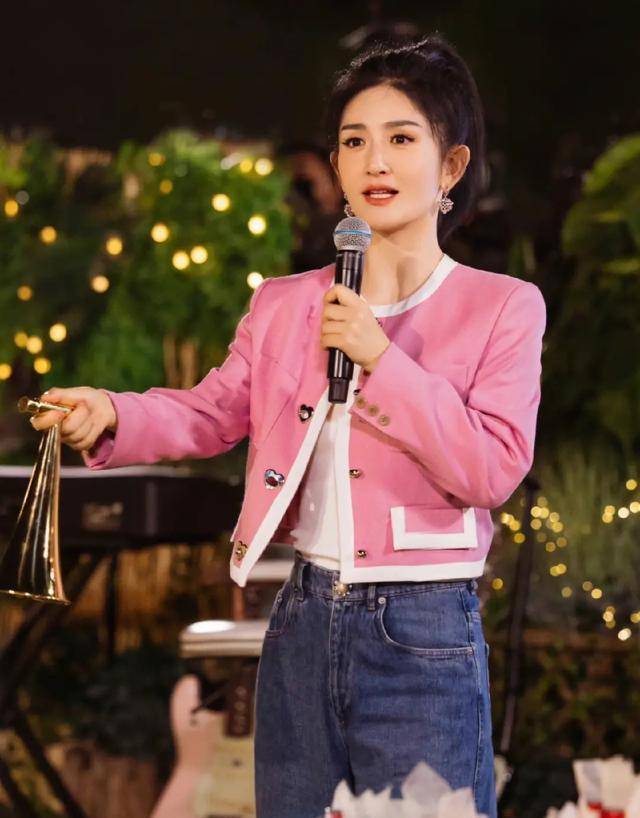 最让人反感的8位明星,崇洋媚外人设崩塌招人烦,你最讨厌谁?