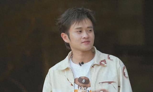 王勉在《咖菲店营业中》的表现引网友热议,网友:堪比李雪琴_王冕