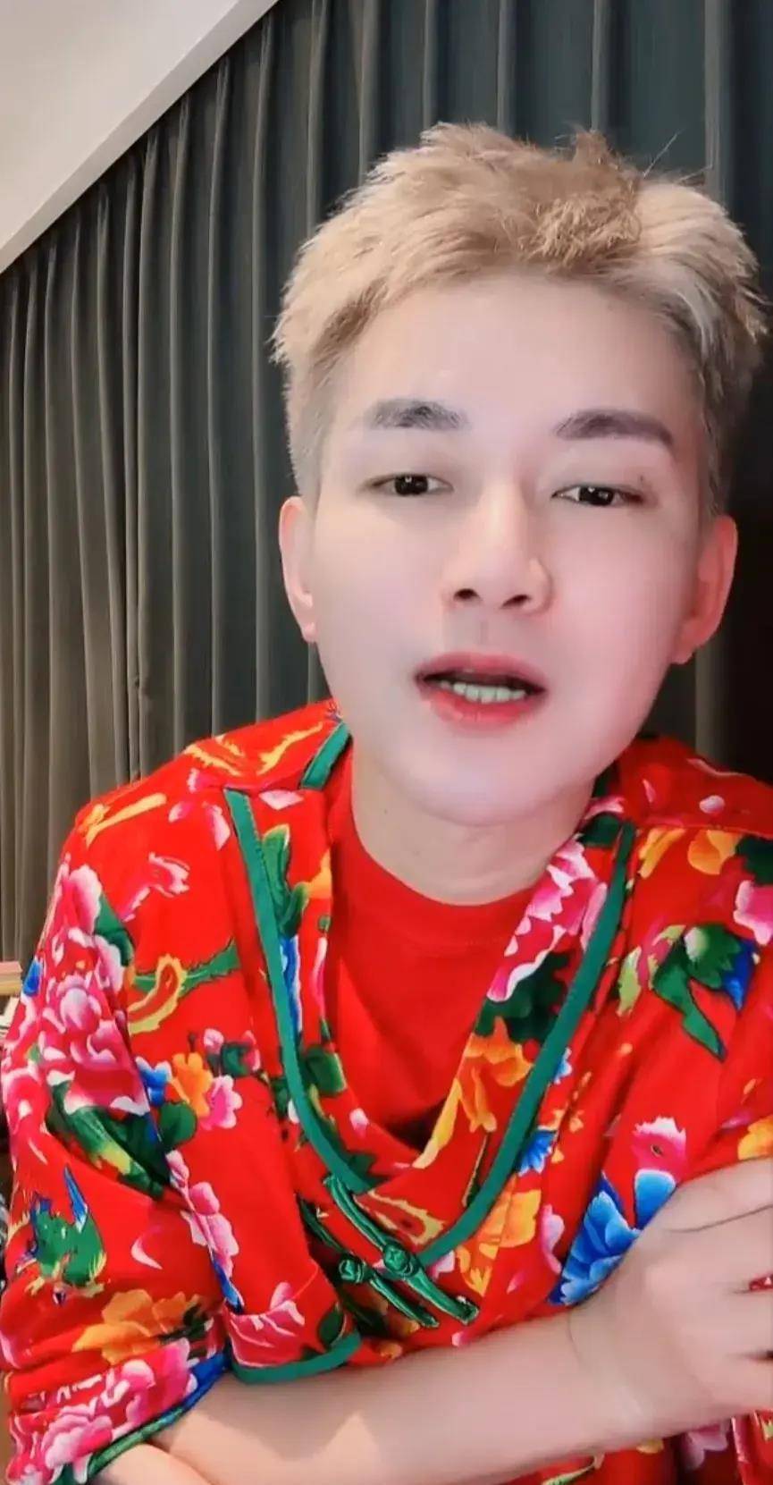 和一个亿的问题,阿哲确定跳槽代表辛选试水dy,鳕熊发圈表白阿哲_平台