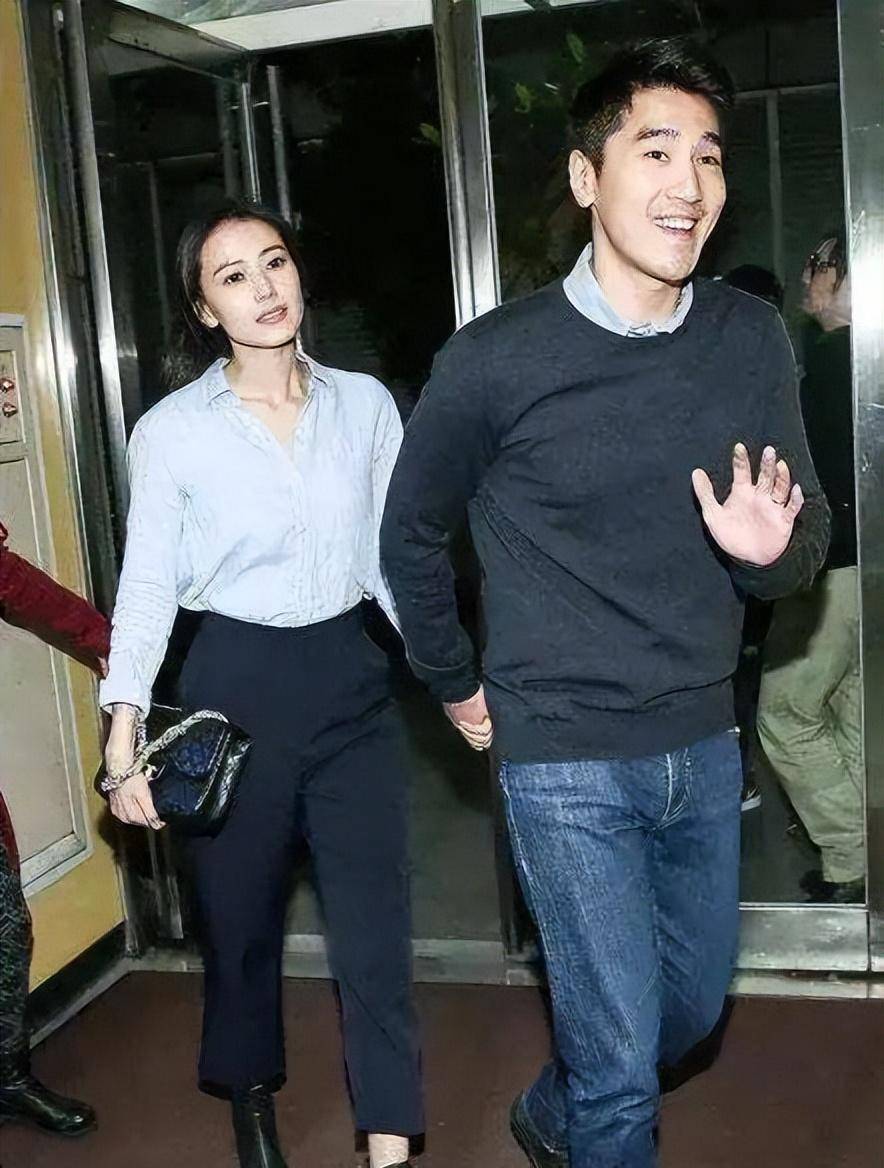 高圆圆带娃回台北过年,与女儿户外玩耍被偶遇,5岁rhea像赵又廷