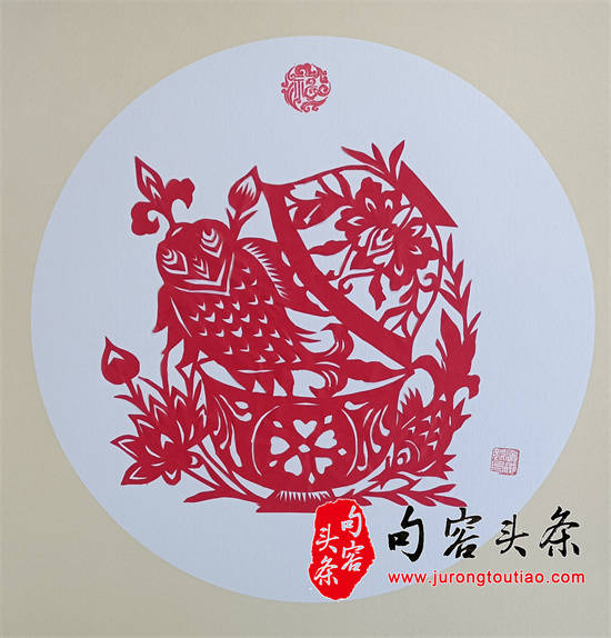 原卫妮,女,江苏省花鸟画研究会会员 ,中国书画艺术创作委员会会员