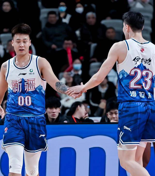 临近赵睿等4人有伤,吴前等人迎来机会,一人呼声高_比赛_球员_孙铭徽