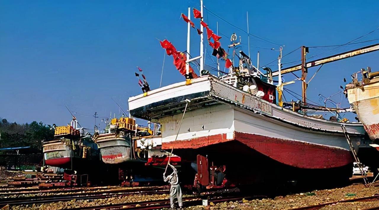 1986年德堡轮特大海难,五千吨巨轮沉没,仅两名中国船员奇迹生还_验收