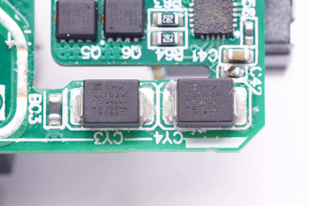 配置2a1c主流接口,nothing cmf 65w氮化镓充电器拆解_焊接_模块_电容