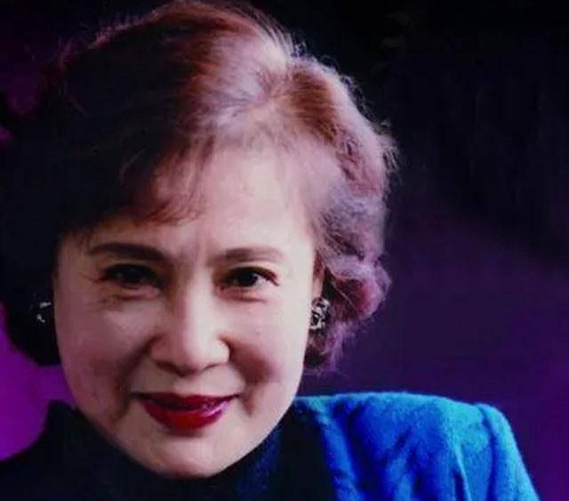 不仅如此,他还经常给金焰生活上的支持,而每当别人问起秦怡如此坚强的