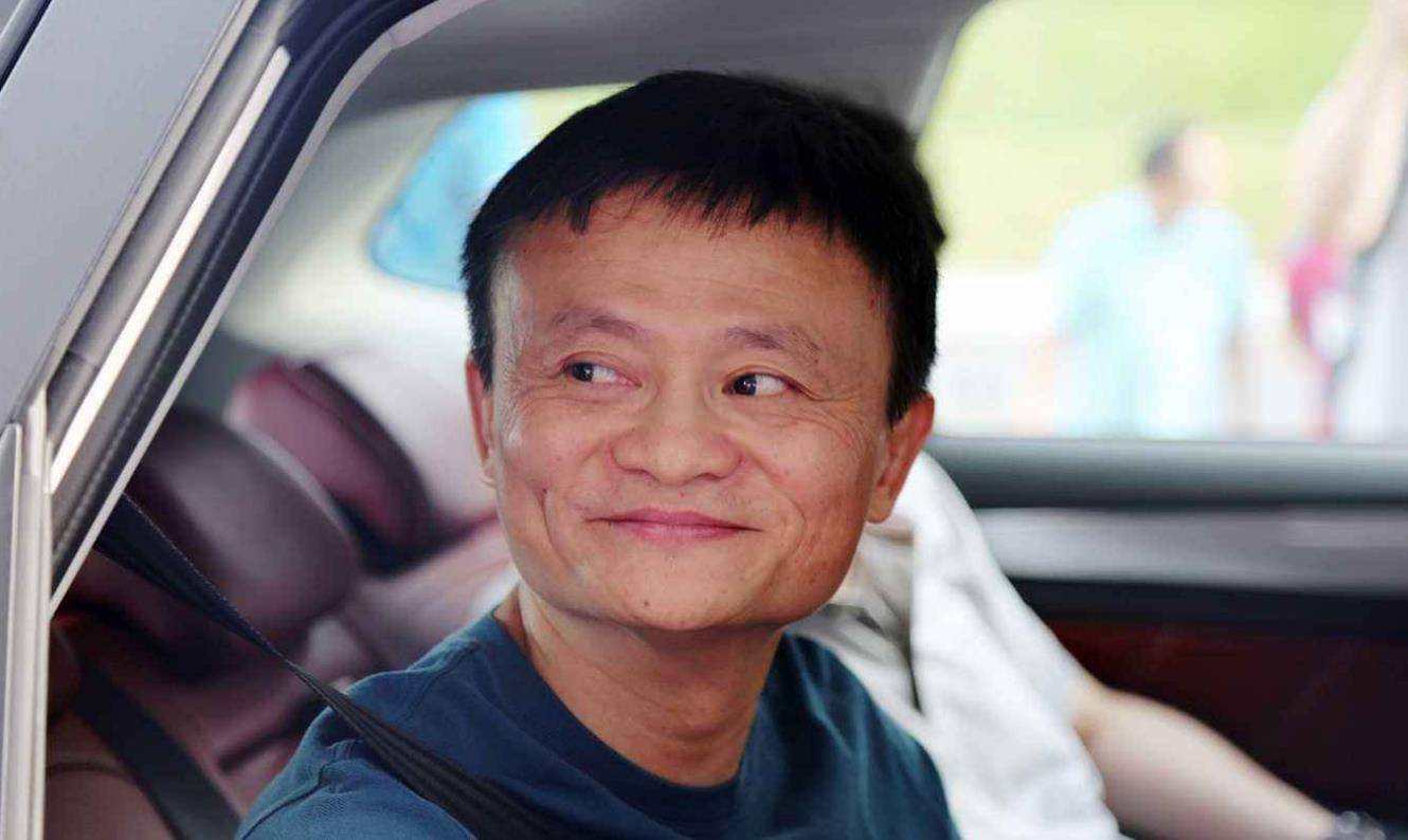 马云可是云端上的人,往往平常人见不到.