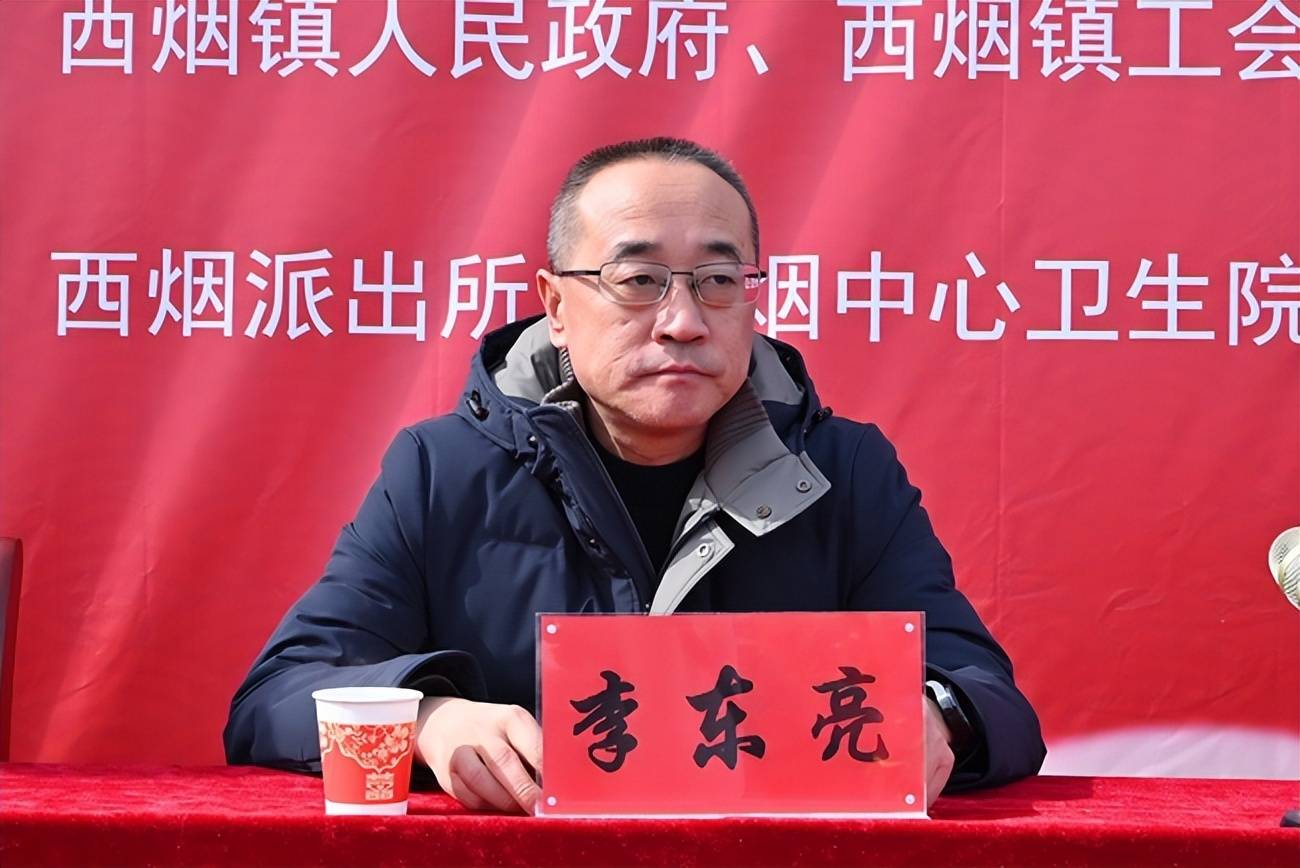 盂县西烟镇2024年元宵节街头文艺汇演异彩纷呈_表演_李忠勇_队伍