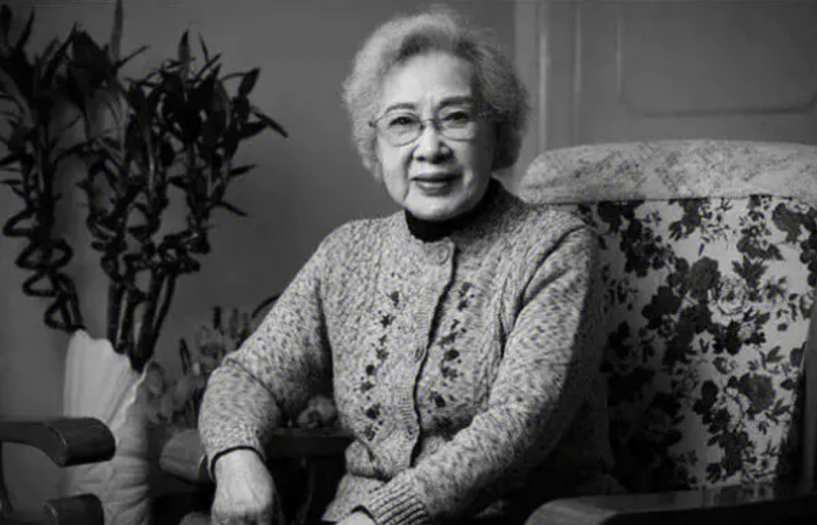 被誉为人民艺术家的5位艺人:仅剩2人在世,最大94