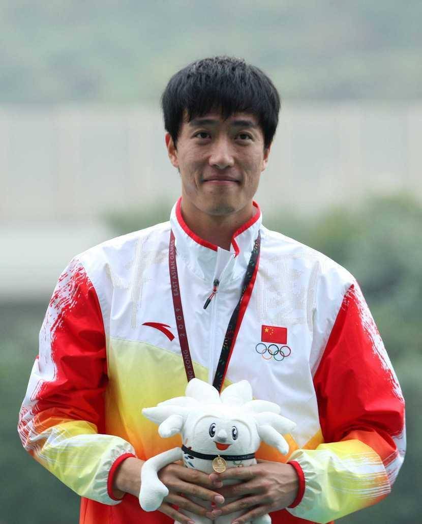 刘翔重回破世界纪录夺冠地,晒出40岁近照,时光荏苒,风采依旧_先生