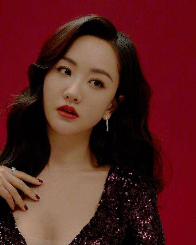 这9位少数民族女星,个个清新靓丽,时尚动人_名字_超越_人口