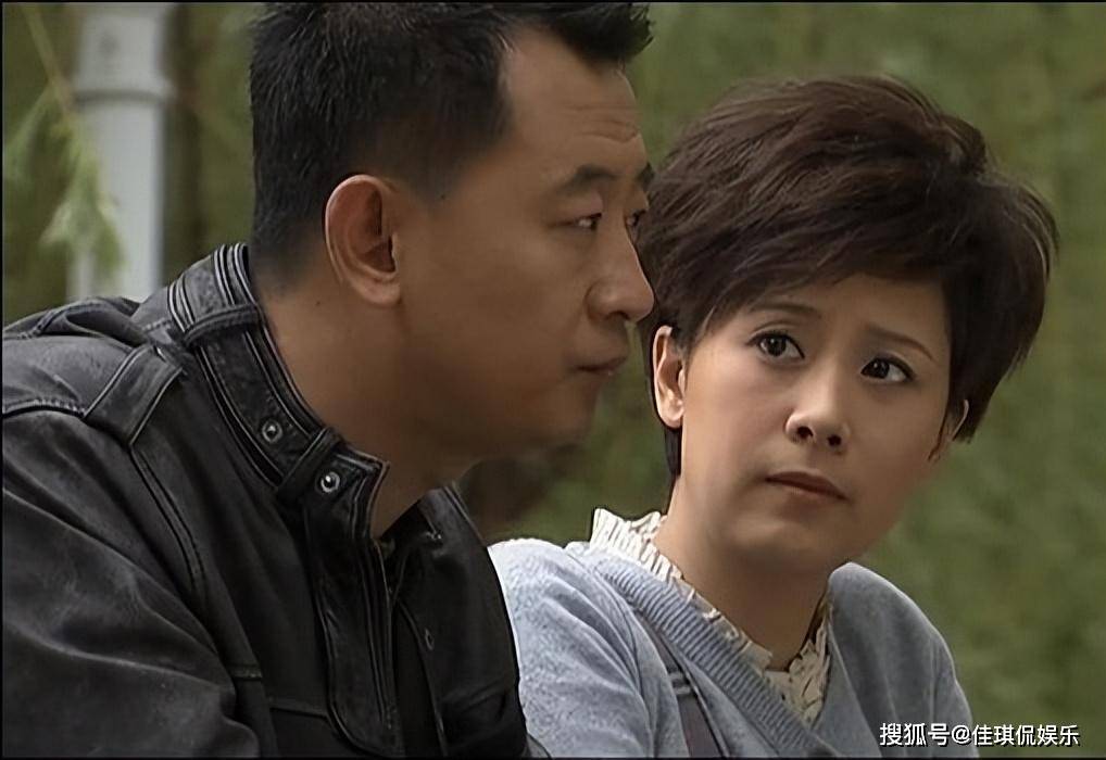 有种"整容"叫曲栅栅结婚,丈夫黄海波变化不大,她却像换了个人_事件