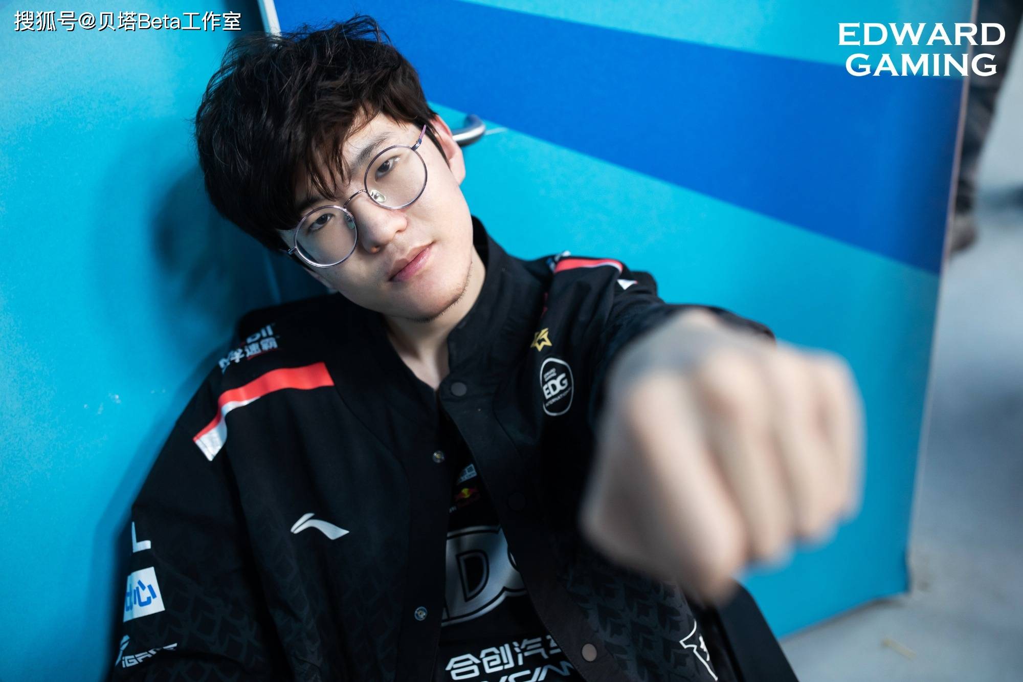 edg官宣:jiejie意外摔倒,住院治疗_洗手间_比赛_康复
